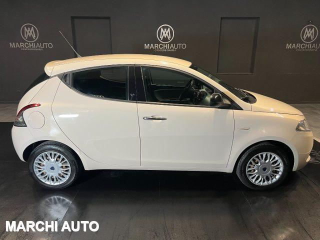 LANCIA Ypsilon 1.2 69 CV 5 porte Silver