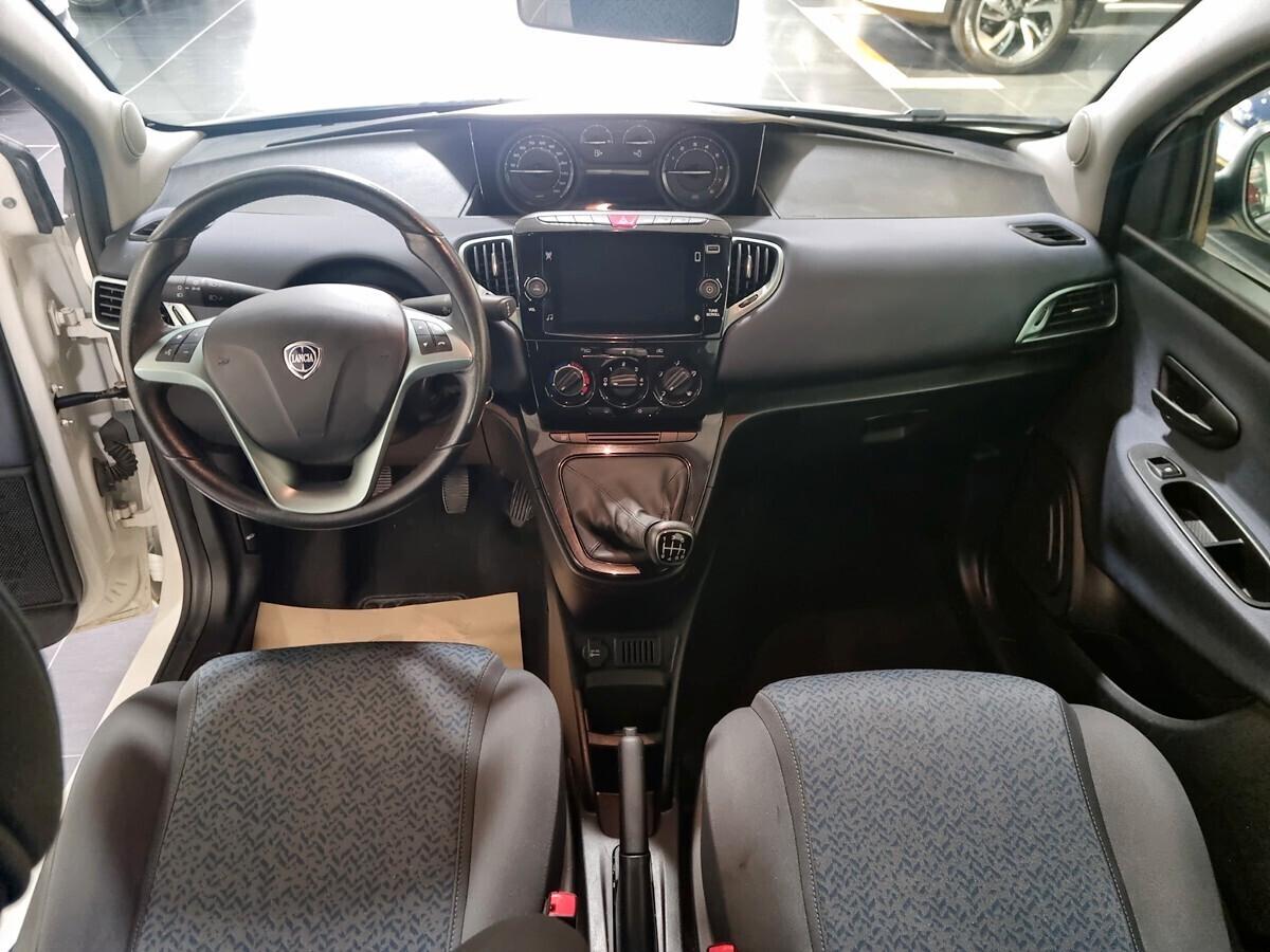 Lancia Ypsilon Gold 1.0 Hybrid 5 porte AZIENDALE