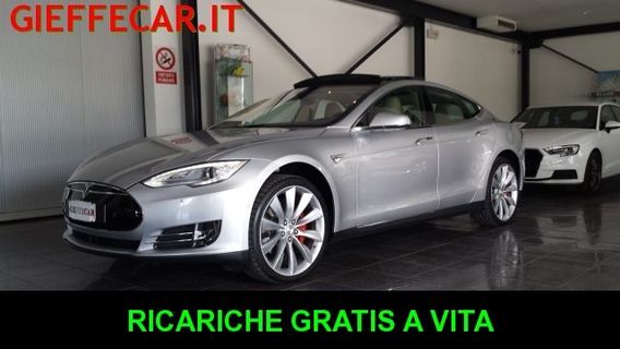 TESLA Model S 85kWh Dual Motor Performance