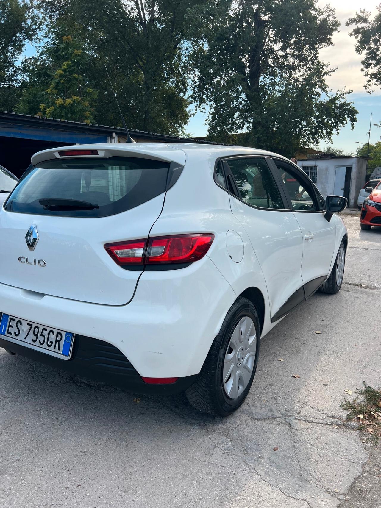 Renault Clio 1.2 75CV 5 porte Live