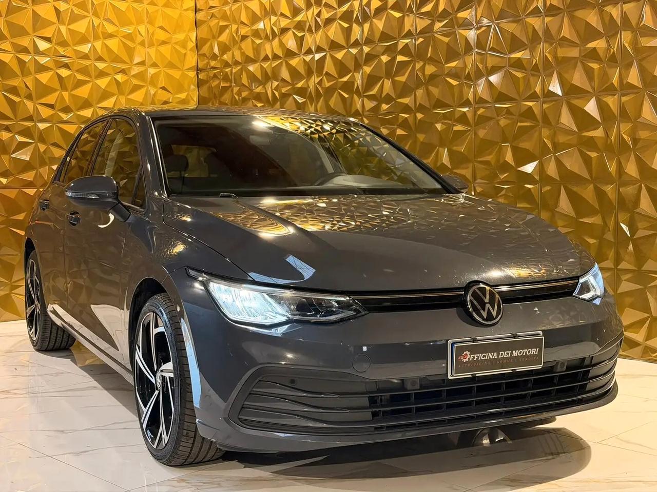 Volkswagen Golf 2.0 TDI 150 CV DSG SCR R-Line