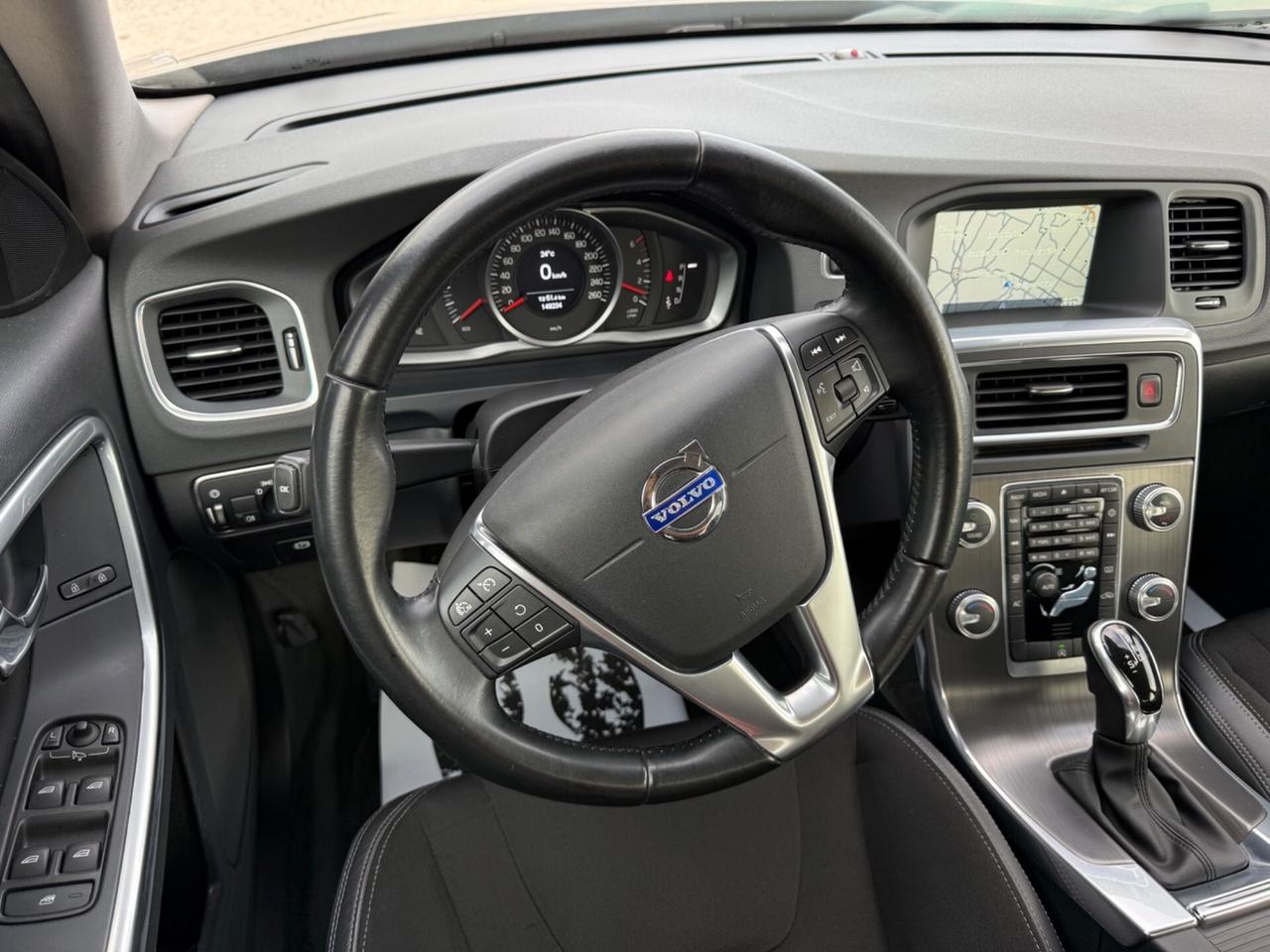 Volvo S60 D4 R-design UNICO TOP