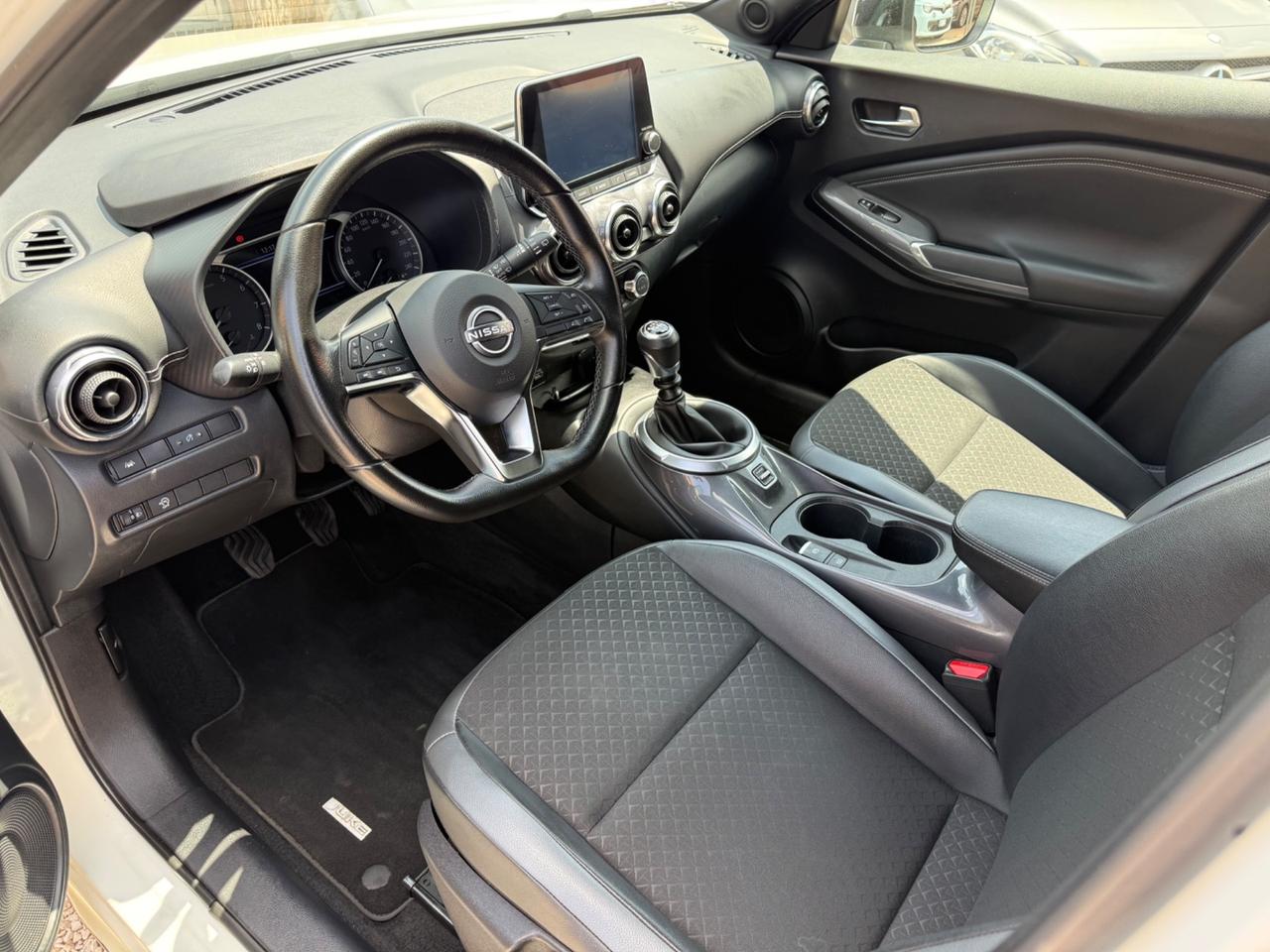 Nissan Juke 1.0 DIG-T 114 CV N-Connecta