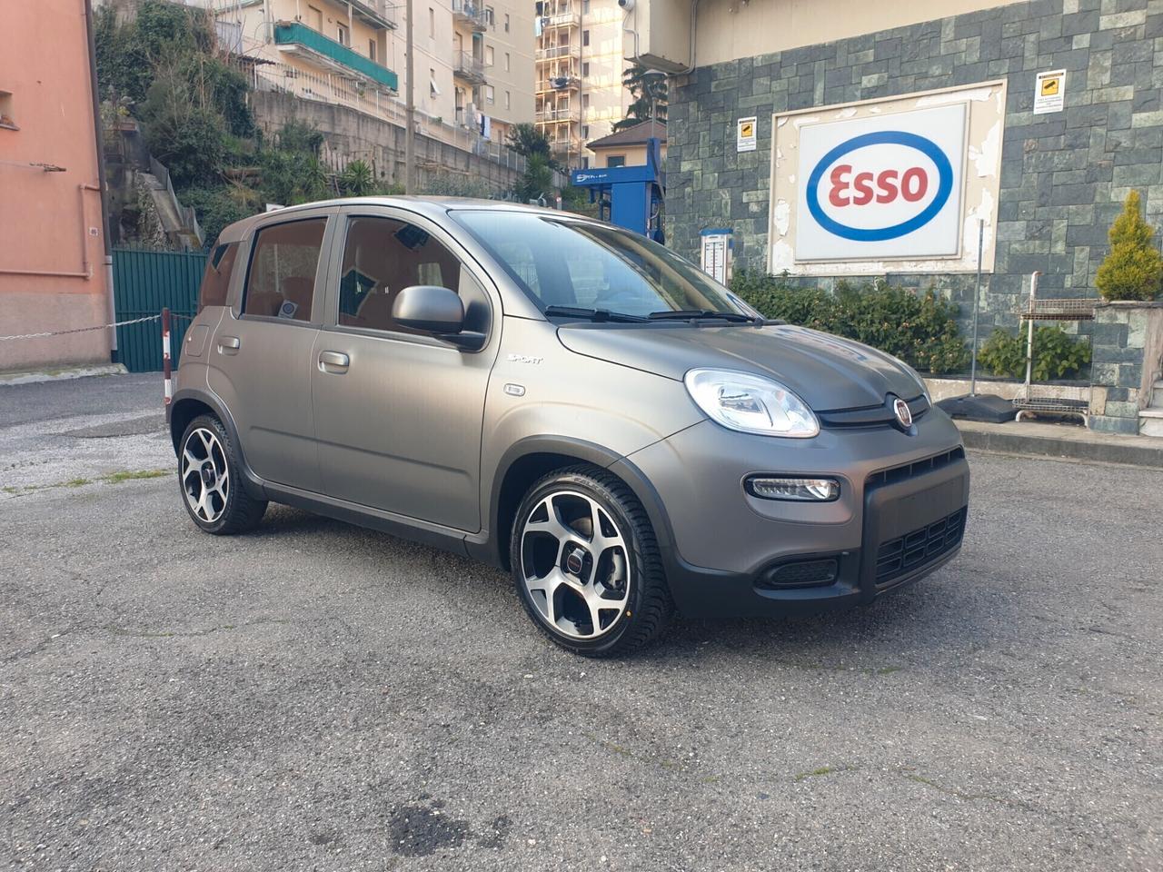 Fiat Panda 1.0 FireFly S&S Hybrid Sport grigio opaco