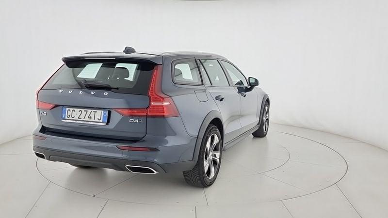 Volvo V60 Cross Country Cross Country D4 AWD Geartronic Business Plus