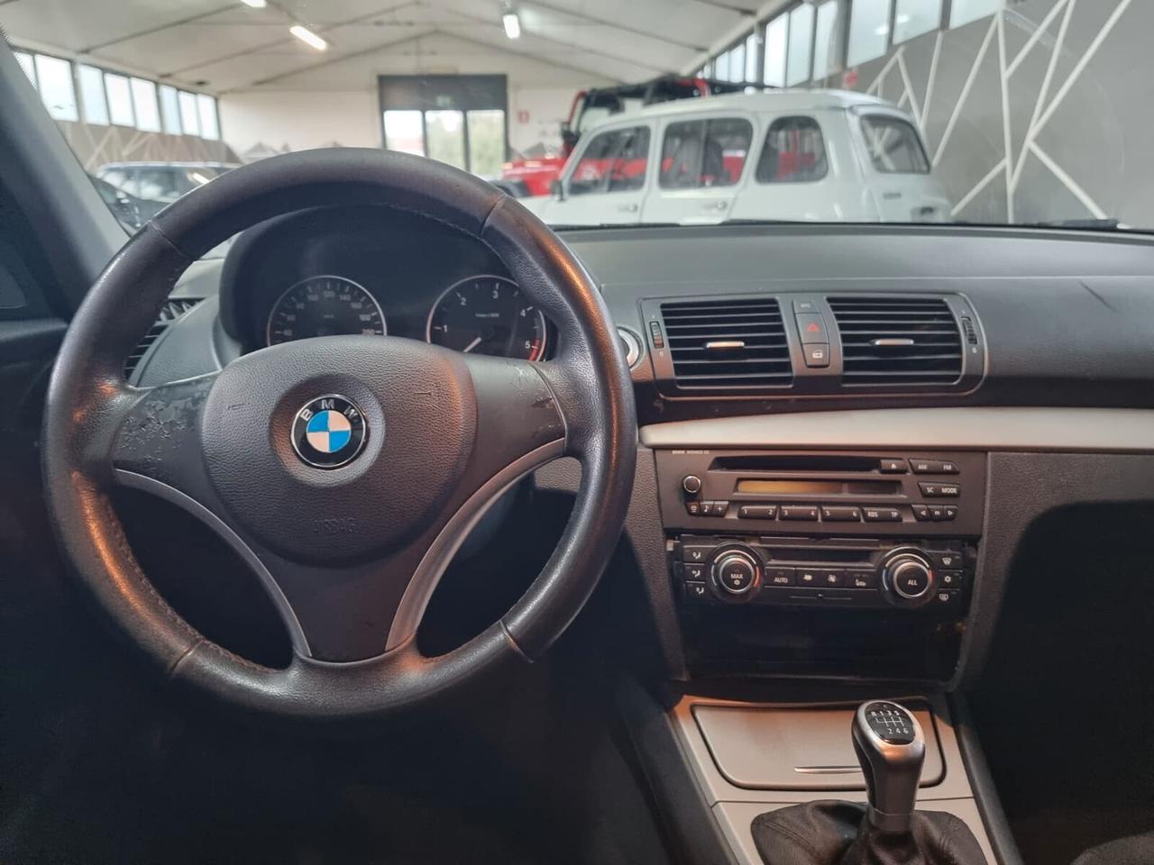 Bmw 118 5 porte Futura