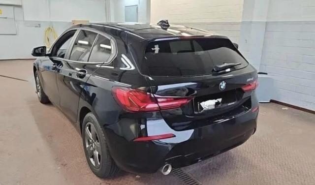 Bmw 116 116d 5p. Business Advantage