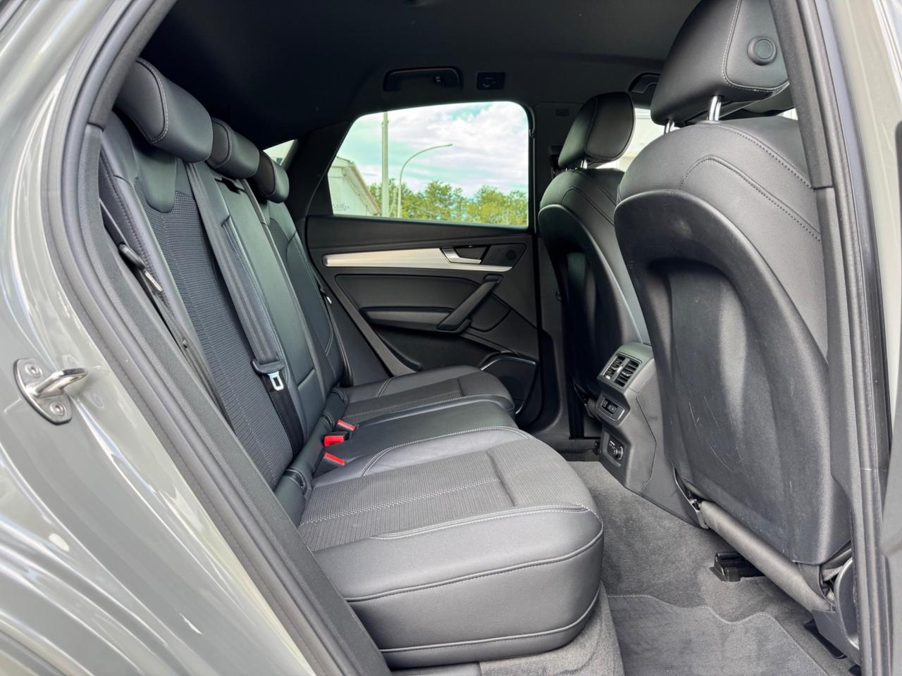 Audi Q5 SPB 40 TDI quattro S tronic line plus 204cv grigio nardo’