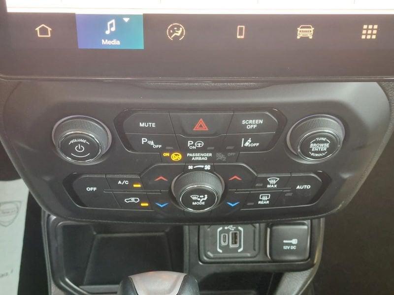 Jeep Renegade e-Hybrid 1.5 T4 MHEV 130cv Summit DDCT