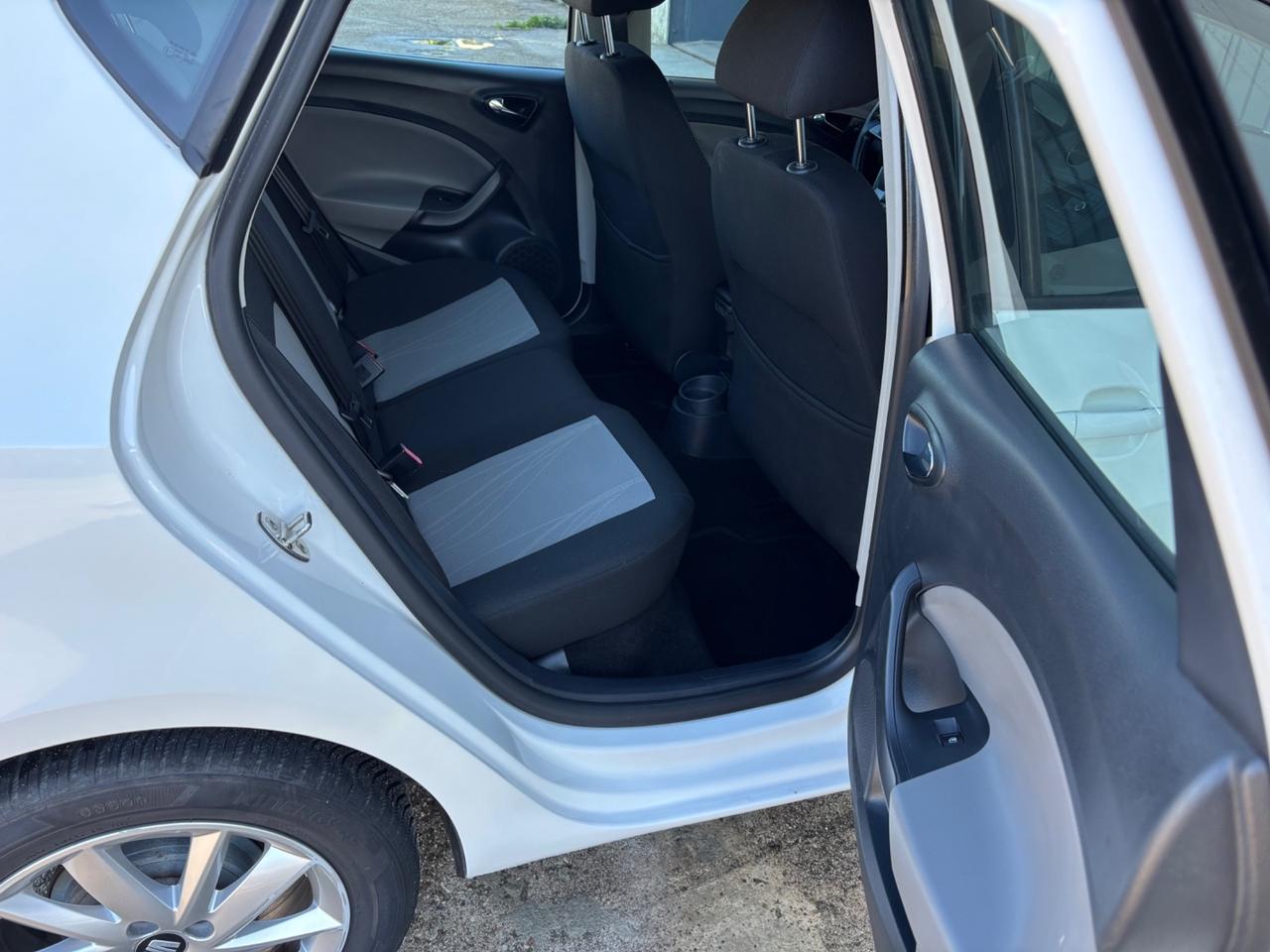 Seat Ibiza 1.2 TDI . Neopatentati. Garanzia 12 mesi