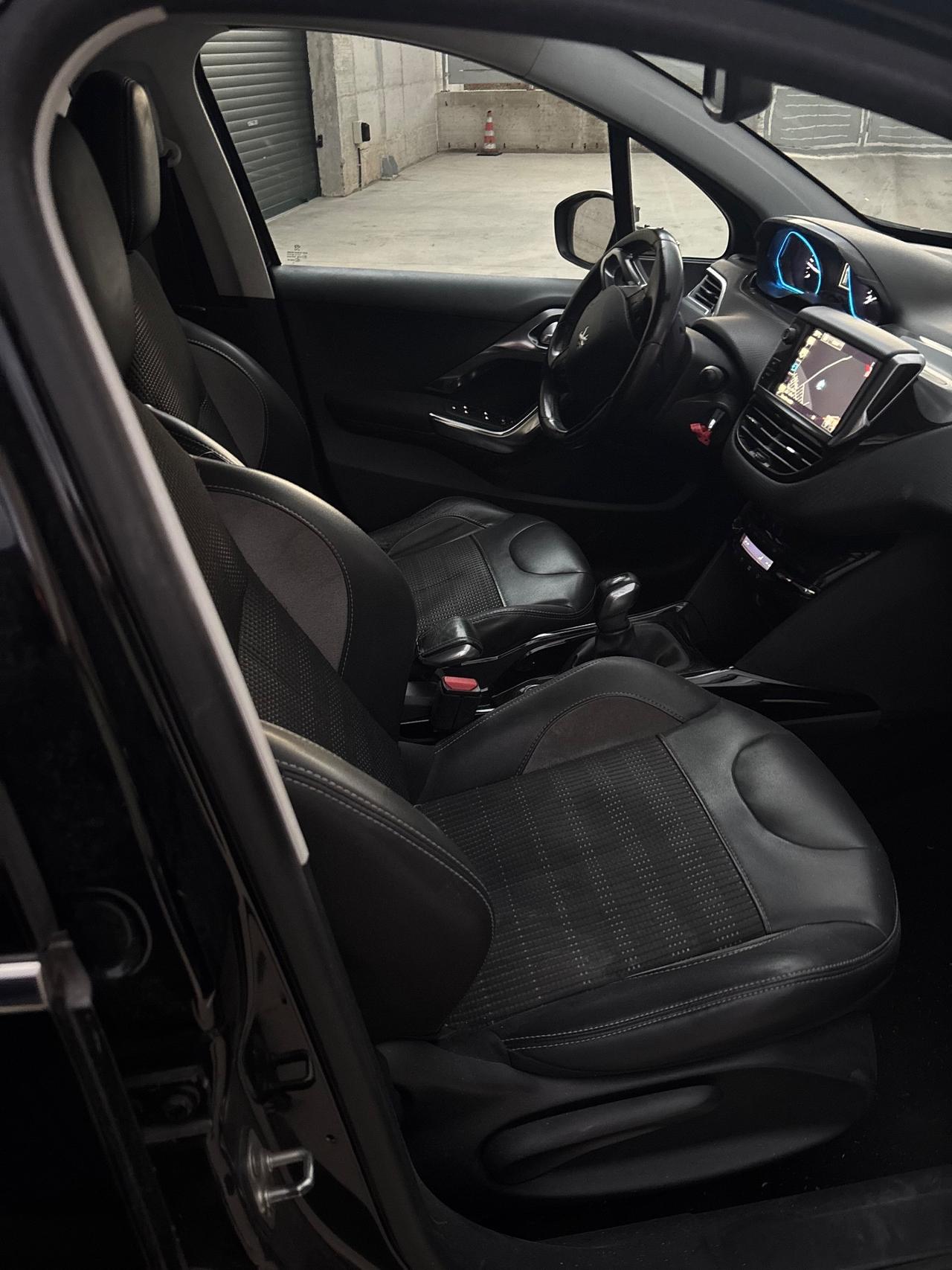 Peugeot 2008 BlueHDi 100 Allure