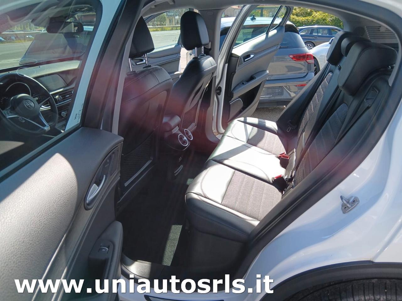 Alfa Romeo Stelvio 2.2 Turbodiesel 150 CV AT8 RWD Super