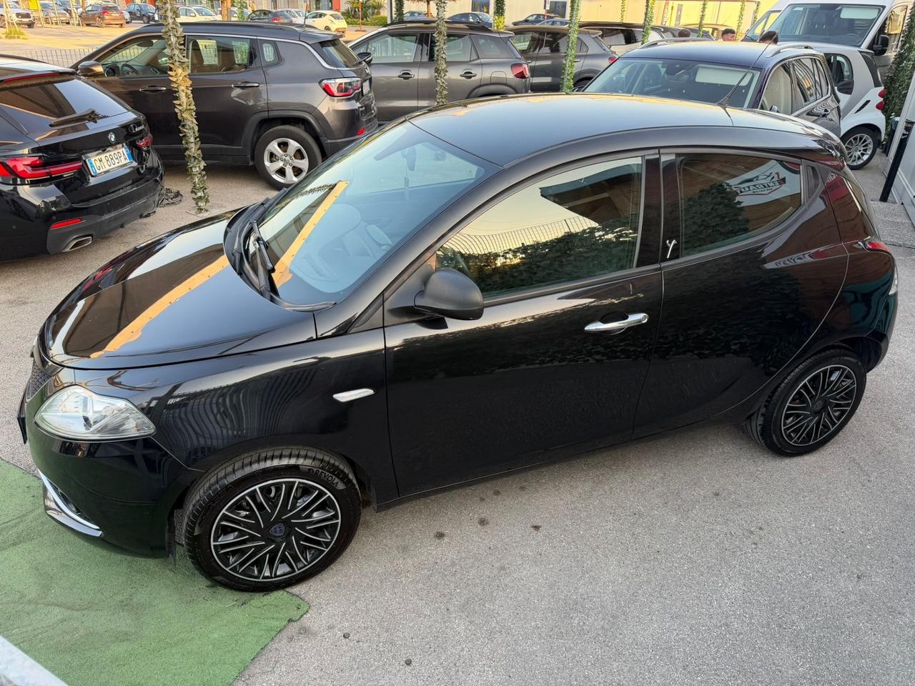 Lancia Ypsilon 1.2 69CV 5Gold 2017 nuova garanzia
