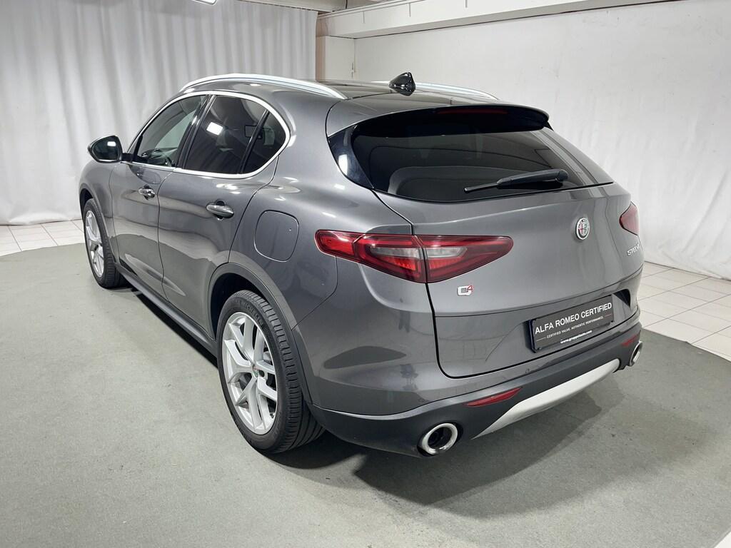 Alfa Romeo Stelvio 2.2 t Business Q4 210cv auto my19