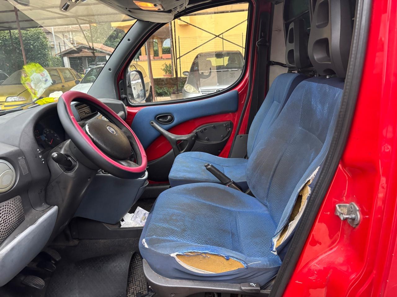 Fiat Doblò 1.9 JTD H2 tetto alto - motore batte rotto