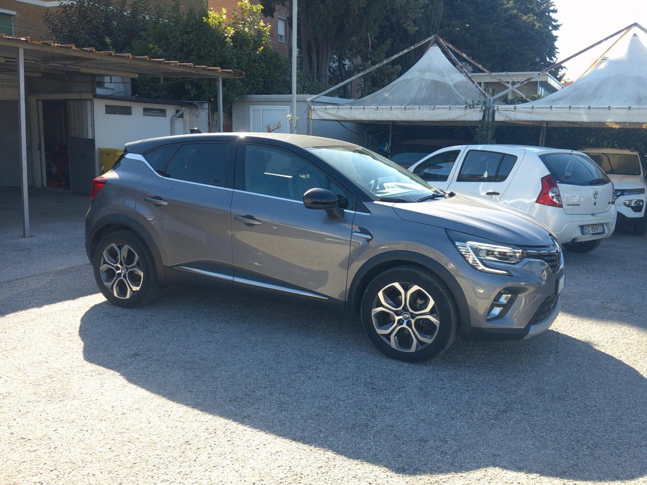 RENAULT CAPTUR 1.6 Hybrid 145cv Techno Fast Track