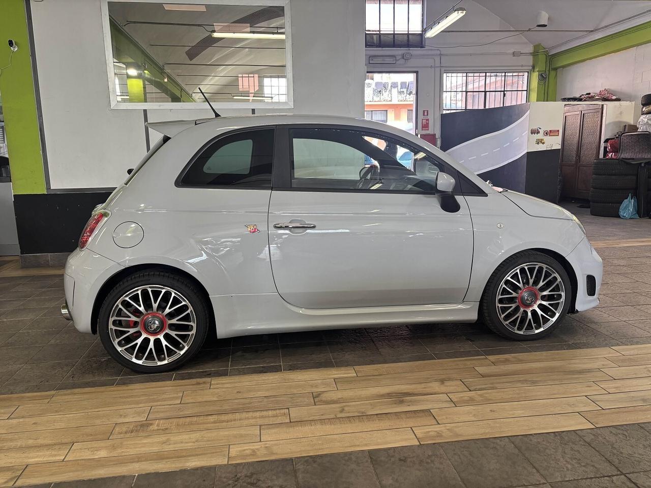 Abarth 500 1.4 16v turbo t-jet 135cv