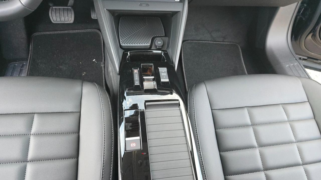 Citroen C4 Hybrid 136 e-DCS6 Max