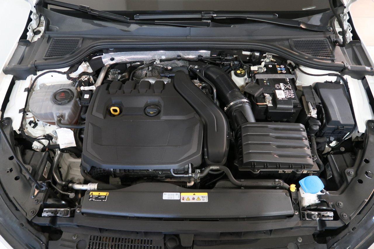 Volkswagen Golf 1.5 etsi evo Life 130cv dsg