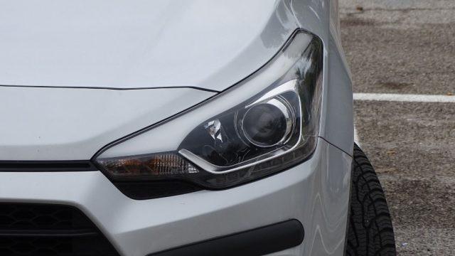 HYUNDAI i20 Coupé 1.2 84 cv, 3p, "Sport", Garanzia...