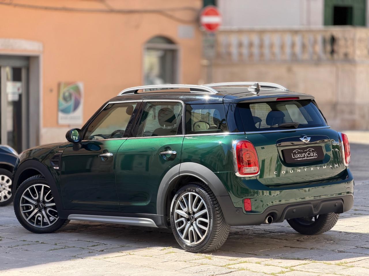 Mini Cooper D Countryman 2.0 Hype LED CARPLAY