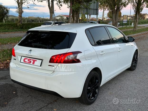 PEUGEOT 308 BlueHDi Berlina 5p GT-Line LED NAVI