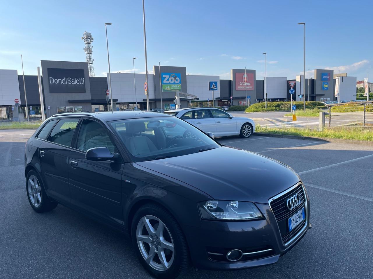 Audi A3 SPB 1.6 TDI 105 CV CR Attraction