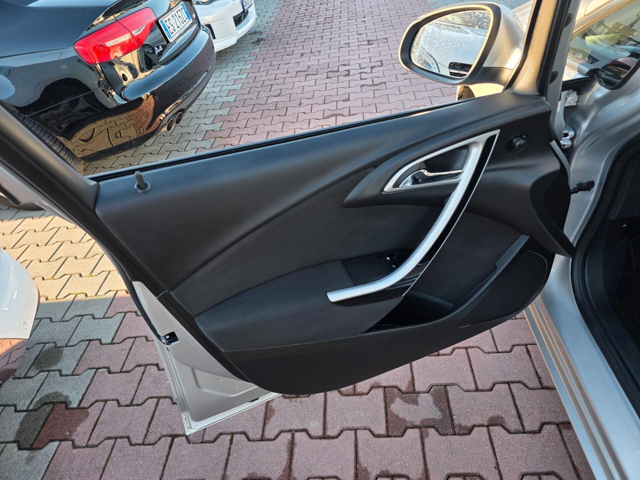 Opel Astra 1.7D Cosmo sport garantita 12M