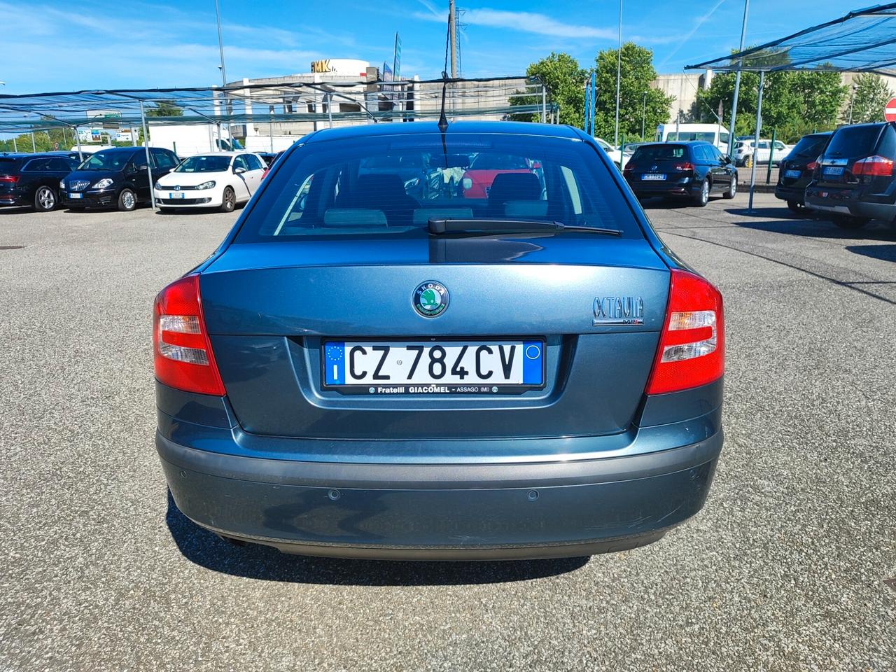 Skoda Octavia 1.6 16V FSI Ambiente