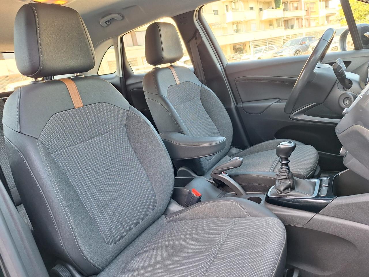 Opel Crossland 1.5 ECOTEC D 110 CV UNICO PROPRIETARIO IVA ESPOSTA X NEOPATENTATI