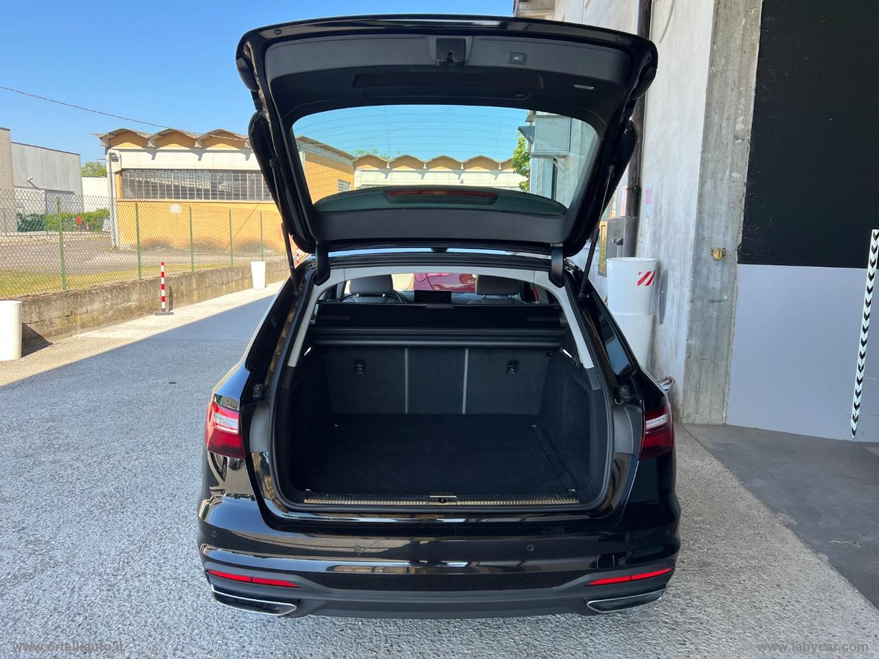 AUDI A4 Avant 35 TDI/163CV MHVE S tronic Business IVA DEDUCIBILE