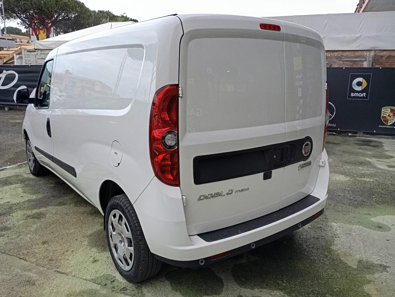 Fiat Doblo C. Maxi 1.6 Mjet 105CV Lounge 3 Posti