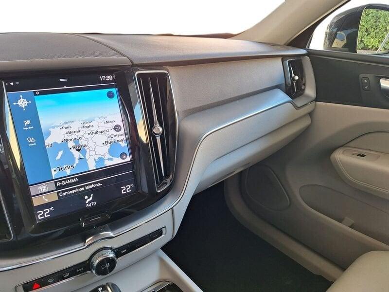 Volvo XC60 D4 190 CV AWD Automatica NAVI LED Business