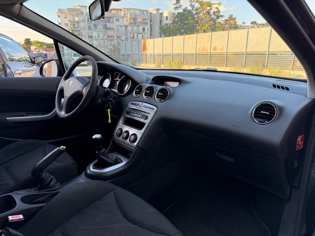 Peugeot 308Restayling 1.6 HDi 90CV SW Premium Perfetta