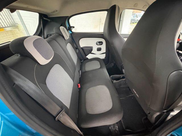 RENAULT Twingo SCe Lovely POCHI CHILOMETRI NAVIGATORE