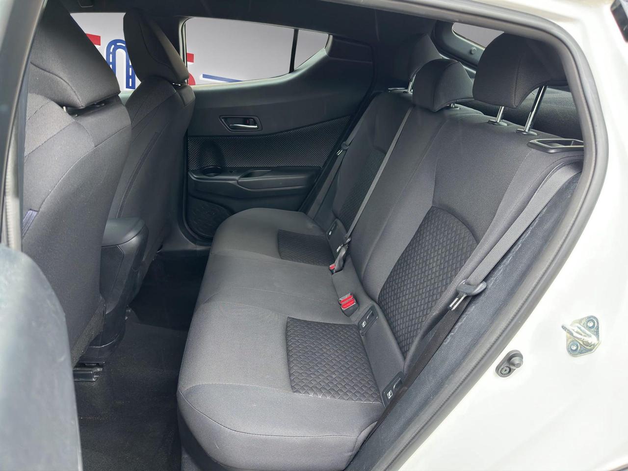 Toyota C-HR 1.8h Active e-cvt
