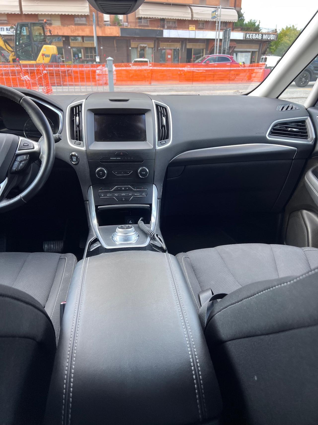 Ford S-Max Titanium 7 Posti * Cambio Automatico CVT 150 Cv