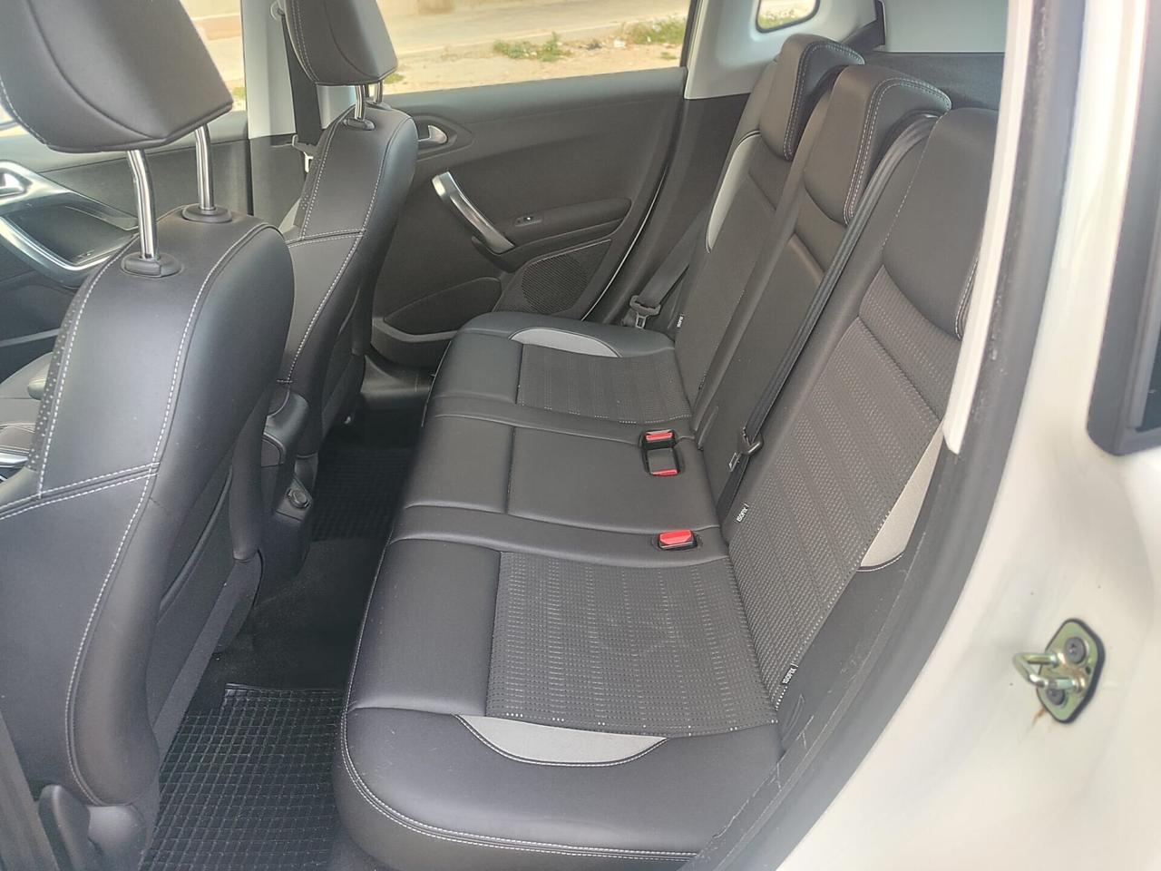 Peugeot 2008 1.6 e-HDi Allure FULL PERFETTA!!!!!!