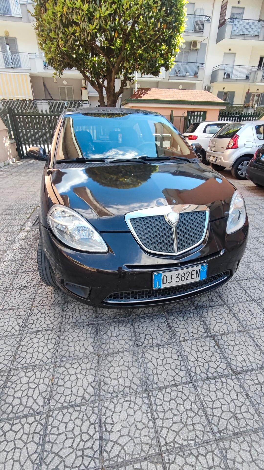 Lancia Ypsilon 1.3 MJT