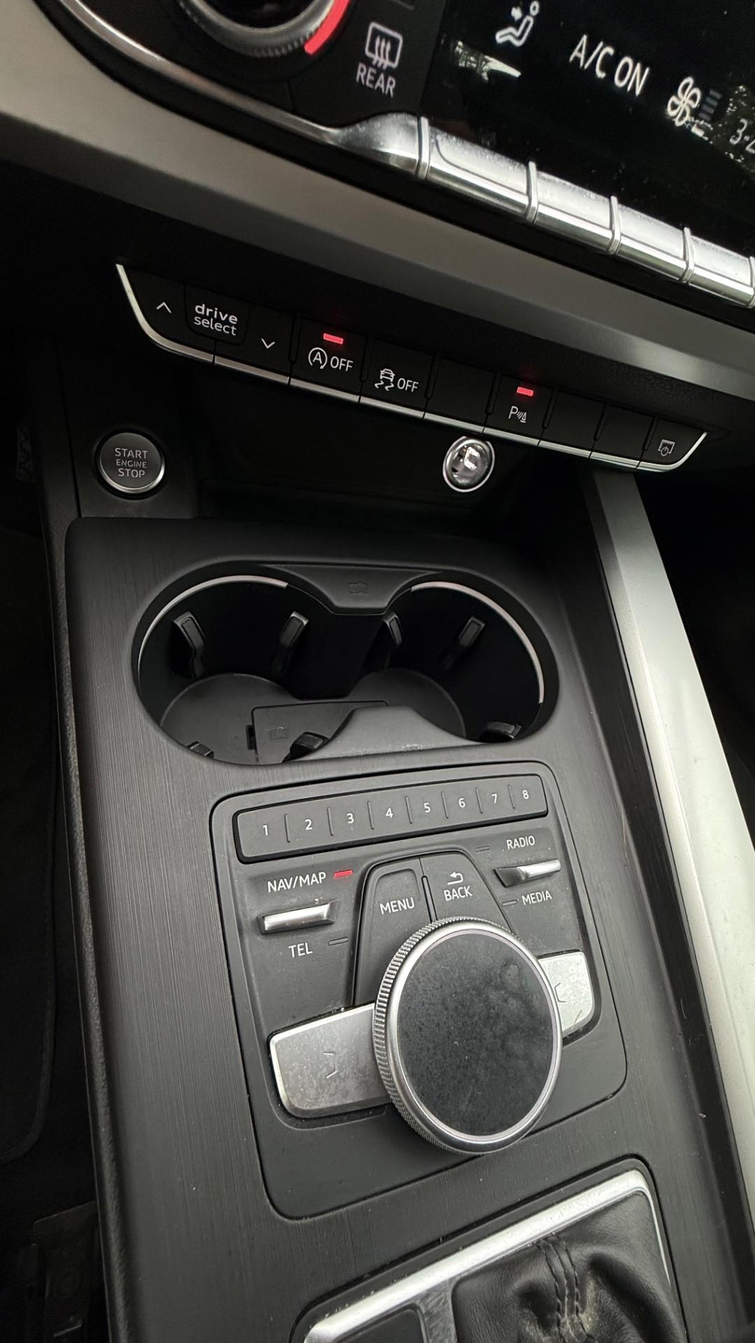 Audi A4 2.0 TDI 150 CV S tronic