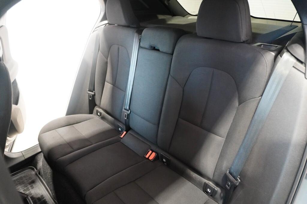 VOLVO XC40 2.0D D3 150CV 6M. BUSINESS ( FARI LED - COCKPIT - CRUISE - NAVI - SENSORI POST. - TELECAMERA POST. )