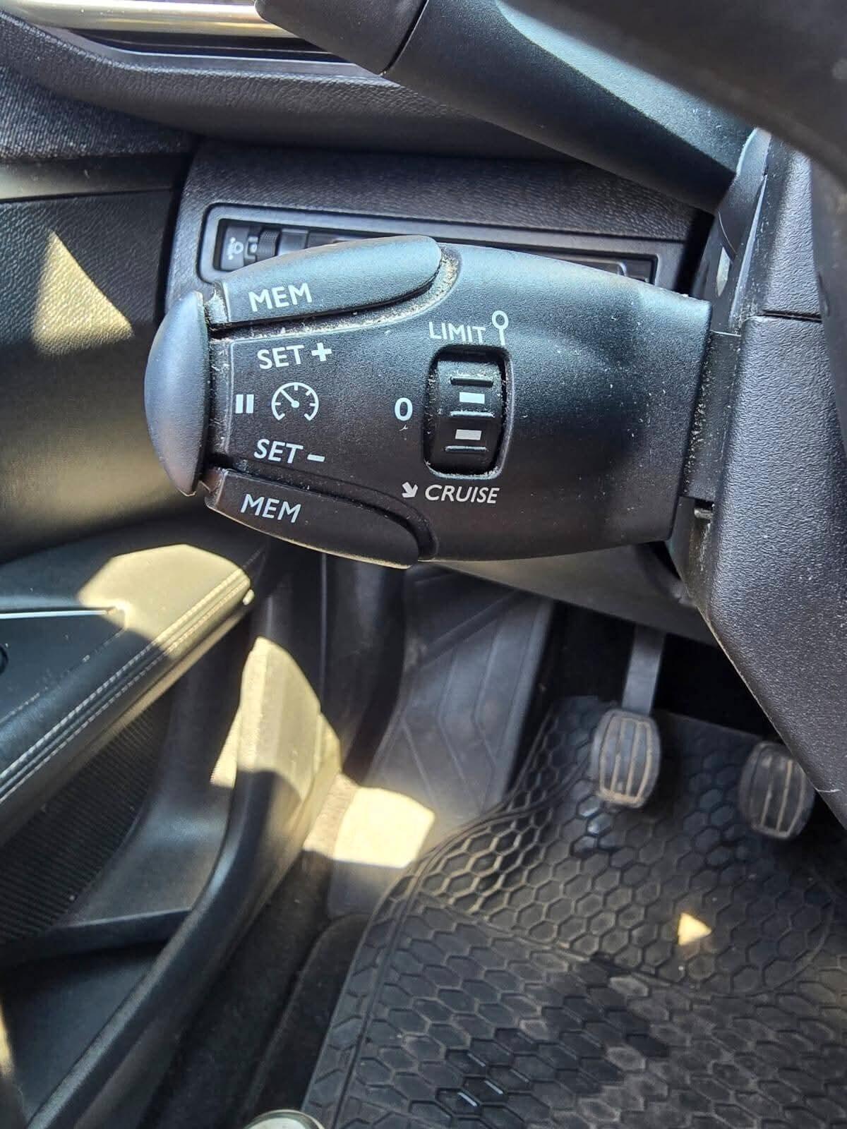 Peugeot 3008 BlueHDi 130 S&S Allure 1.5