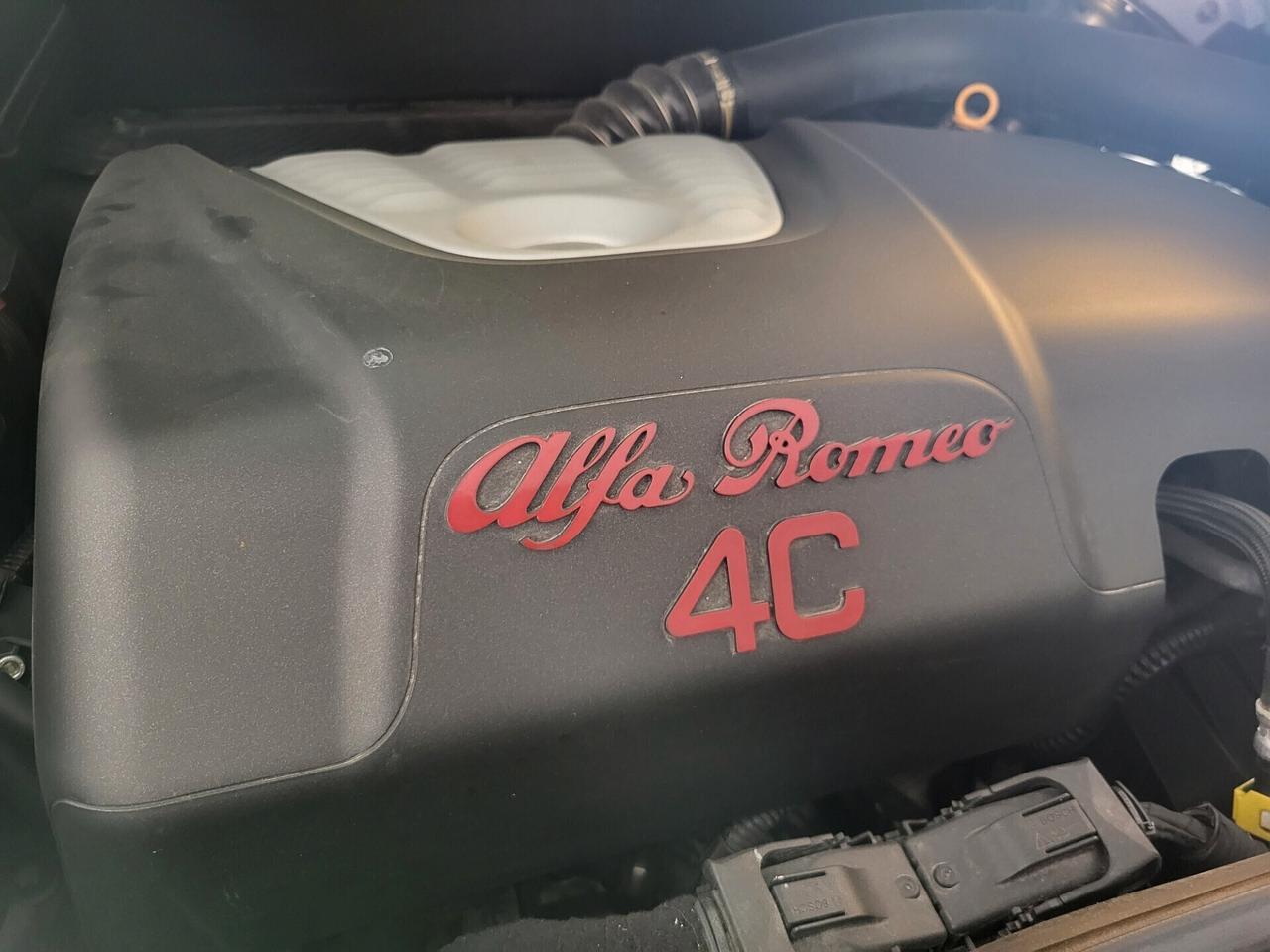 Alfa Romeo 4C 1750 TBi