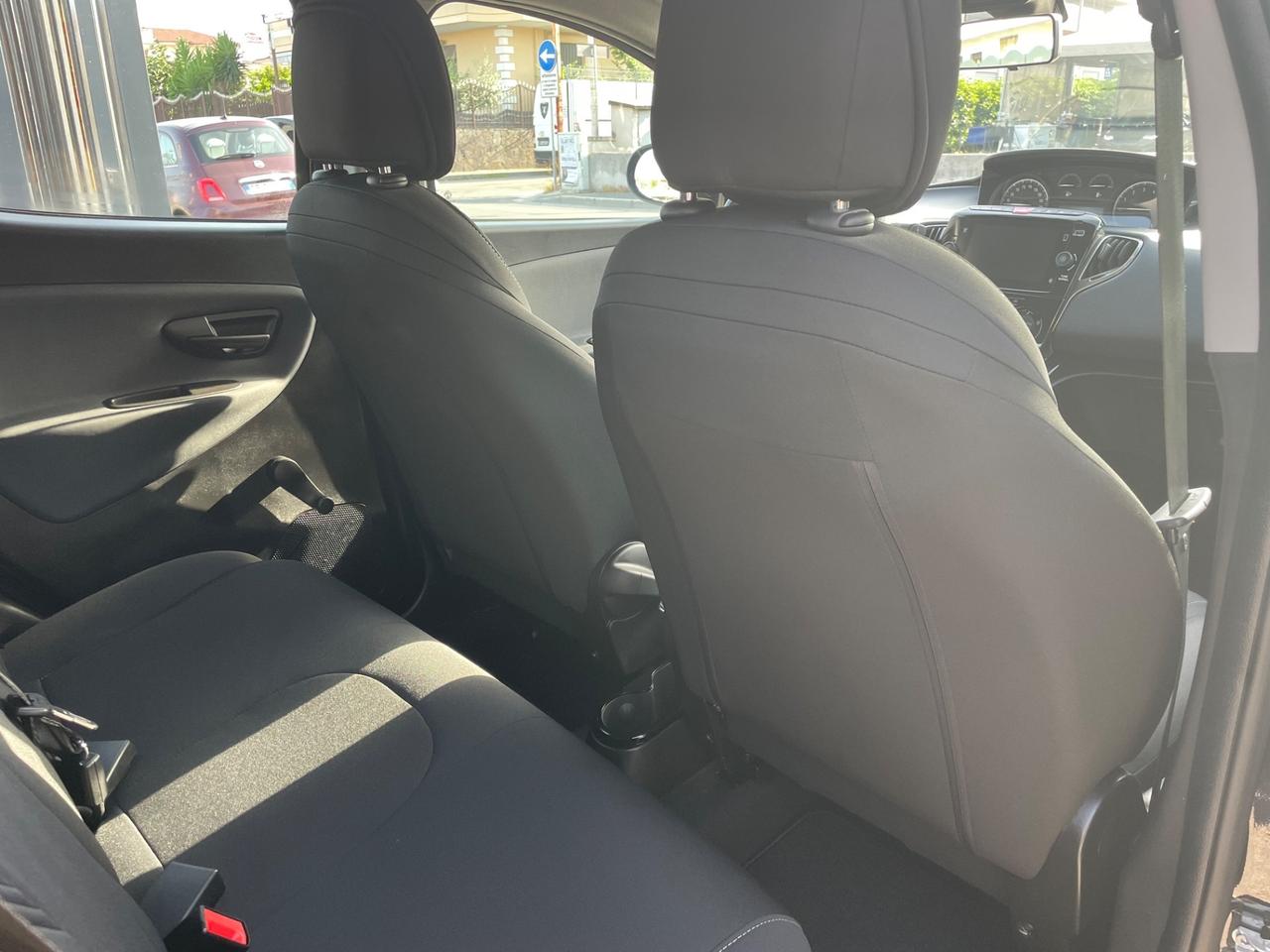 LANCIA YPSILON 1.0 HYBRID 70 (CV) 2022