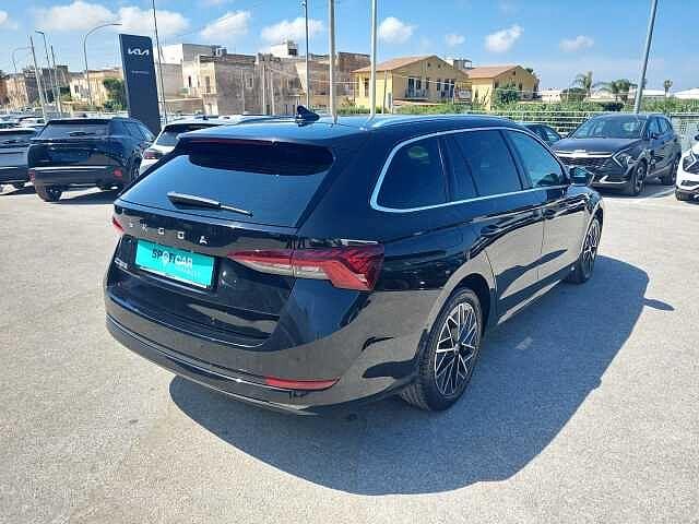 SKODA Octavia 2.0 TDI 150 CV DSG S/Wagon