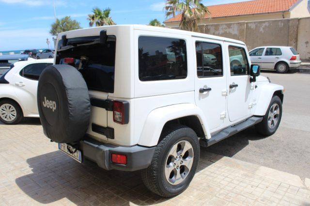 JEEP Wrangler Unlimited 2.8 CRD DPF Sahara Auto