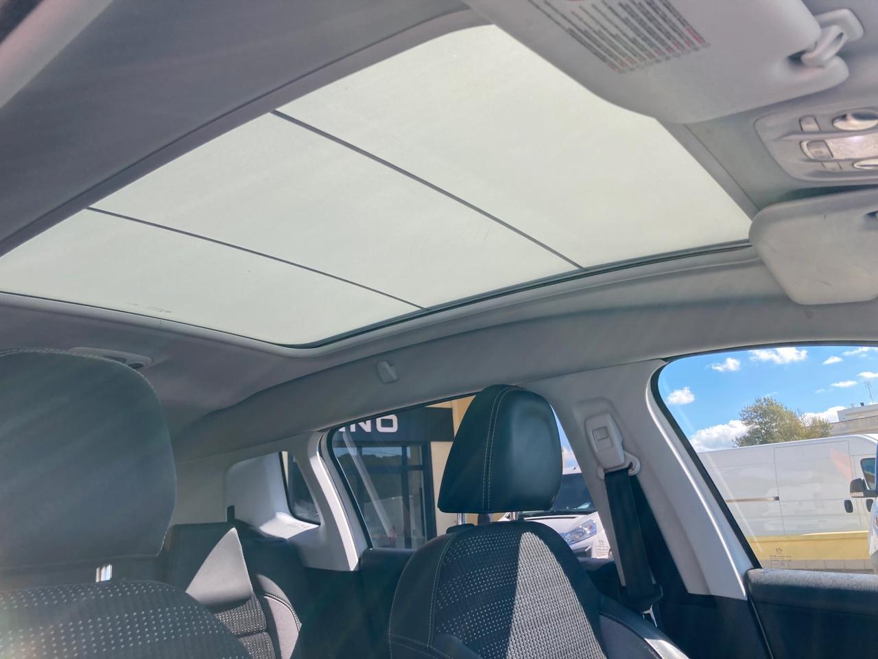 Peugeot 2008 1.6 e-HDi 115 CV Stop&Start Allure