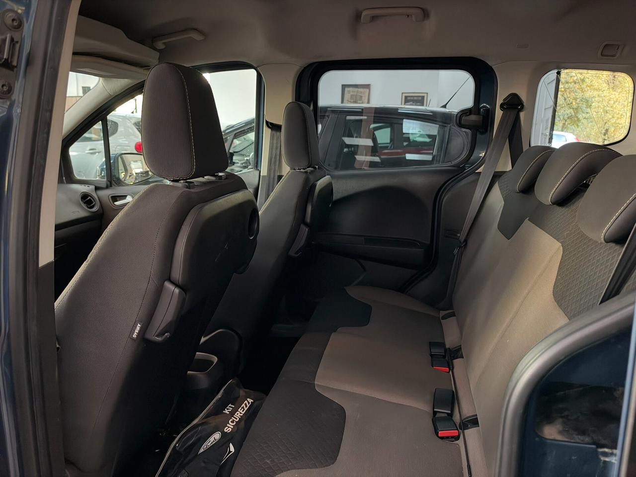 Ford Tourneo Courier 1.5 TDCI Turbo Diesel EURO 6 100 CV S&S Plus