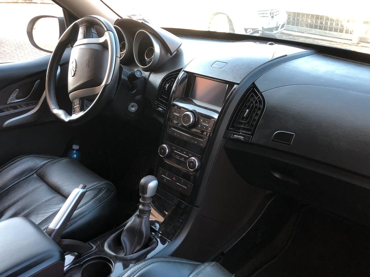 Mahindra XUV500 2.2 16V AWD W8 7 POSTI