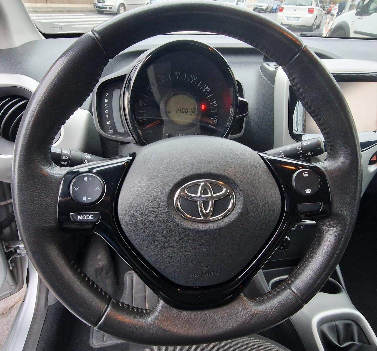 Toyota Aygo 1.0 VVT-i 69 CV 5 porte x-play